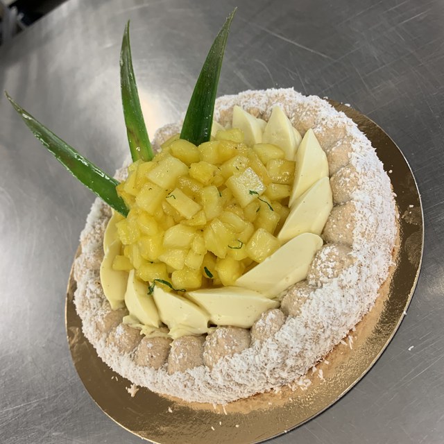 Ananas-Kokos-Torte